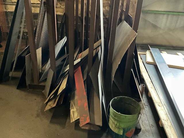 Parij diverse metaalvoorraad - afbeelding 7 van  12