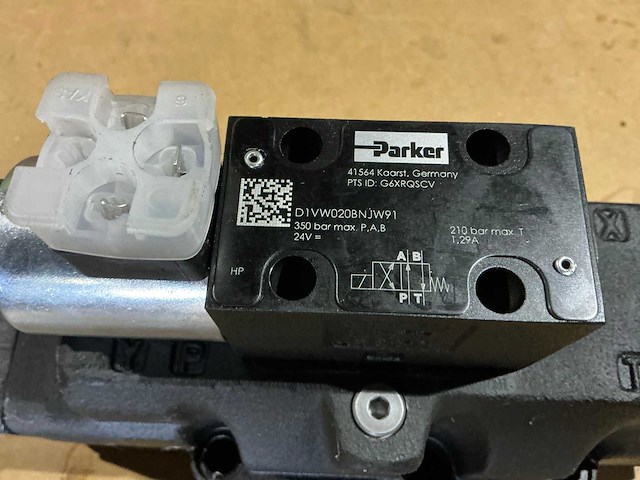 Parker d81vw026b1njw hydraulisch ventiel (2x) - afbeelding 6 van  7