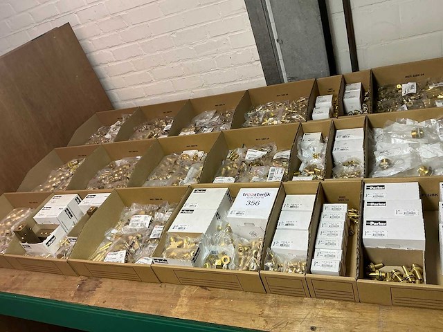 Parker en legris partij messing persluchtadapters - afbeelding 1 van  6