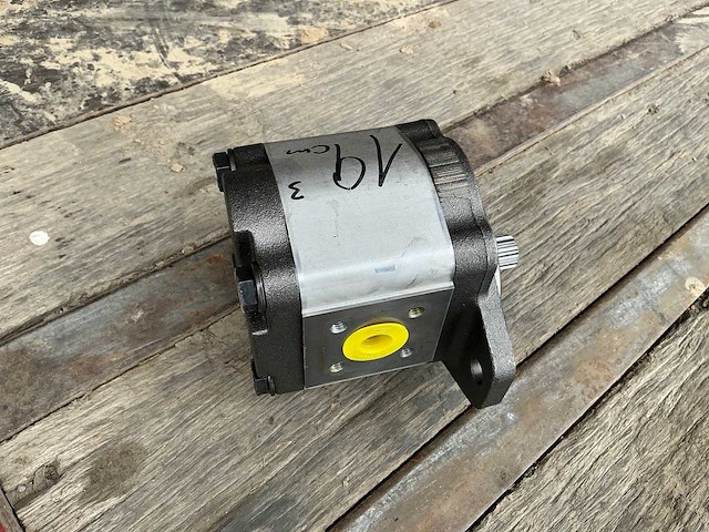 Parker hydraulisch pomp 19cc - afbeelding 3 van  6