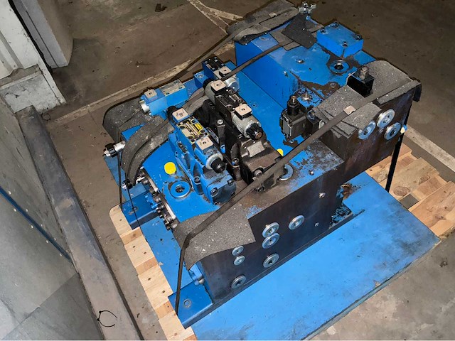 Parker hydraulisch stuurblok - afbeelding 1 van  3