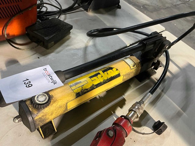 Parker hydraulische spreider - afbeelding 3 van  3