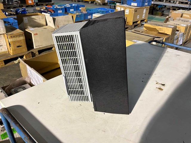 Parker integrator dc 590+ frequentieregelaar - afbeelding 2 van  4