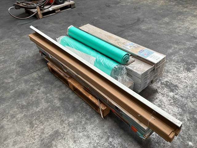 Parket diverse bouwmaterialen - afbeelding 3 van  3