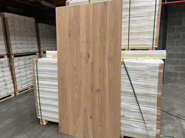 Parketvloer 101,08m² 1900x190x14/3mm - afbeelding 1 van  4