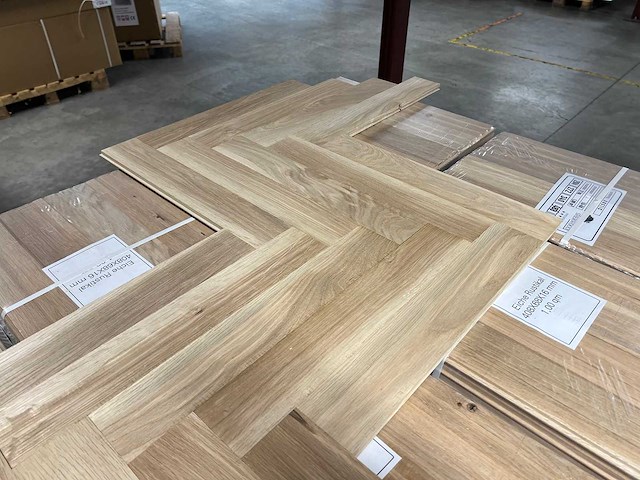 Parketvloer 128m² massief eikenvisgraat 408x68x16mm - afbeelding 3 van  5