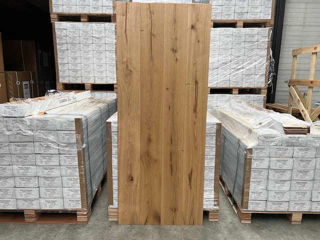 Parketvloer 72,2m² 1900x190x10/3mm - afbeelding 1 van  4