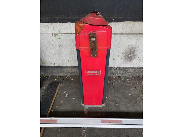 Parking inrichtingsmaterialen - afbeelding 1 van  12