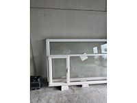 Partij 2 ramen pvc - afbeelding 1 van  2