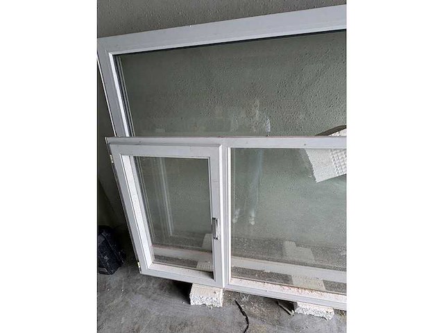 Partij 2 ramen pvc - afbeelding 2 van  2