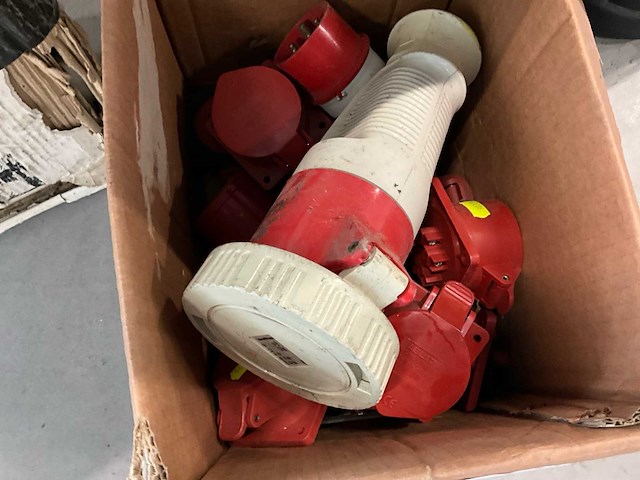 Partij 3-fase stekkers - afbeelding 2 van  2