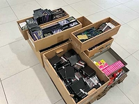 Partij "5 in 1 handy tool" gadgets en promotionele schroevendraaiers – nieuw, in doos - afbeelding 2 van  4
