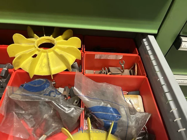 Partij aandrijf- en machinecomponenten - afbeelding 74 van  91