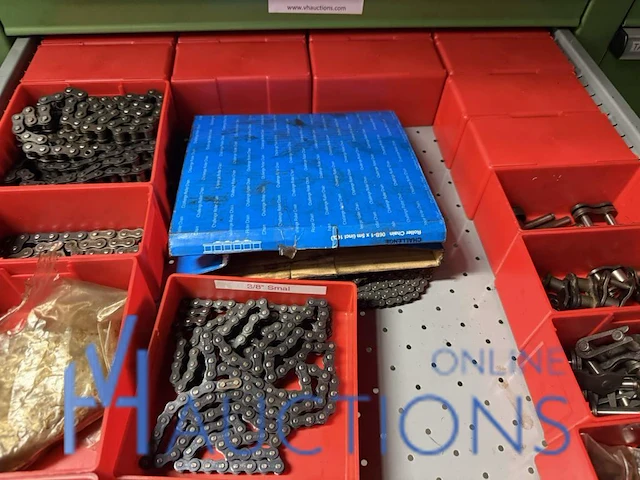 Partij aandrijfkettingen, kettingwielen en geleiderollen - afbeelding 24 van  135