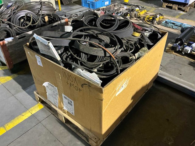 Partij aandrijfriemen - afbeelding 1 van  3