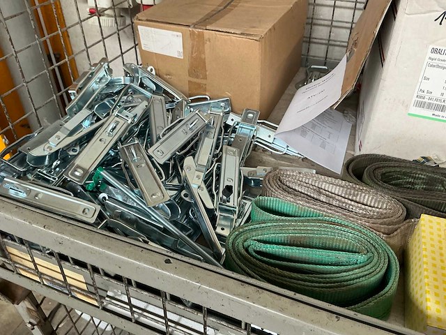 Partij aanhangwagen onderdelen en accessoires - afbeelding 4 van  4