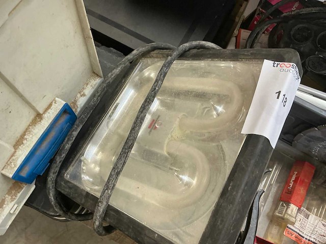 Partij aannemersbenodigdheden - afbeelding 11 van  16