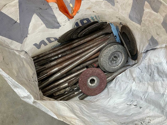Partij aannemersmateriaal - afbeelding 5 van  5