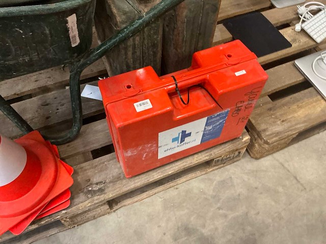 Partij aannemersmateriaal - afbeelding 7 van  8