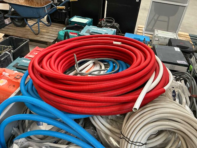 Partij aannemersmateriaal - afbeelding 2 van  6