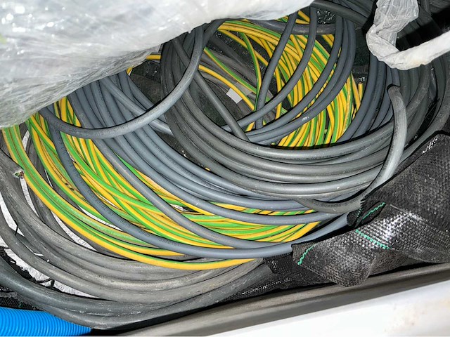 Partij aannemersmateriaal - afbeelding 6 van  6