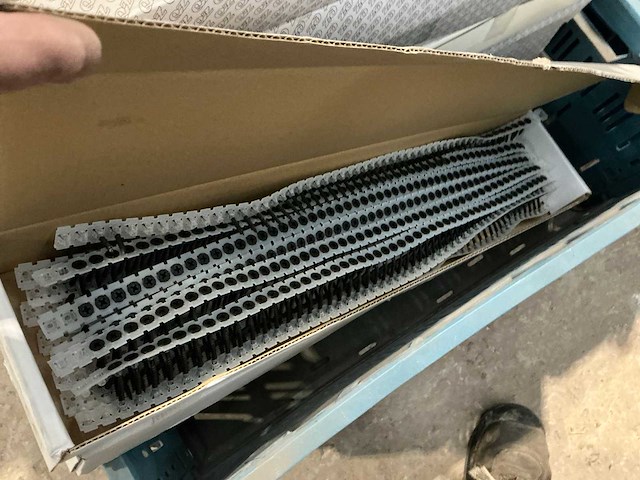 Partij aannemersmateriaal - afbeelding 12 van  16