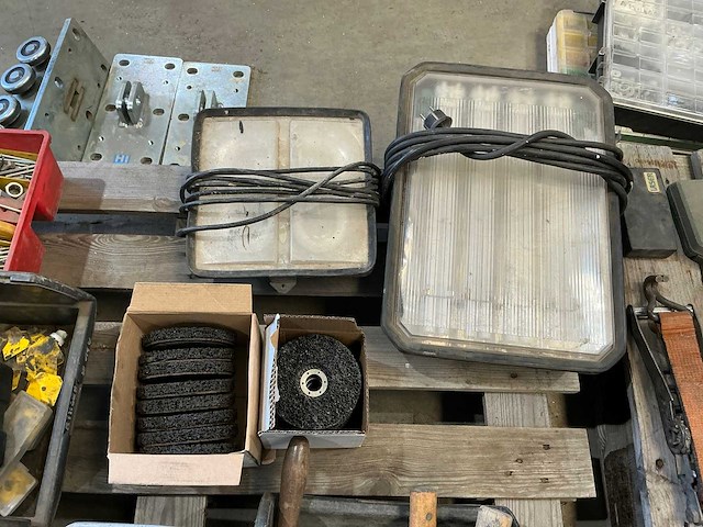 Partij aannemersmateriaal - afbeelding 4 van  6
