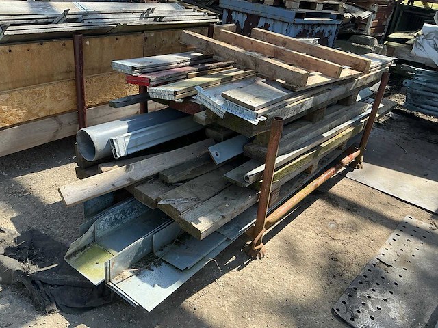 Partij aannemersmateriaal - afbeelding 5 van  7