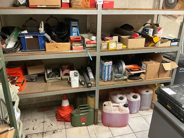Partij aannemersmateriaal - afbeelding 8 van  15