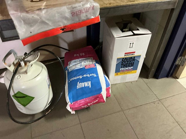 Partij aannemersmateriaal - afbeelding 5 van  11