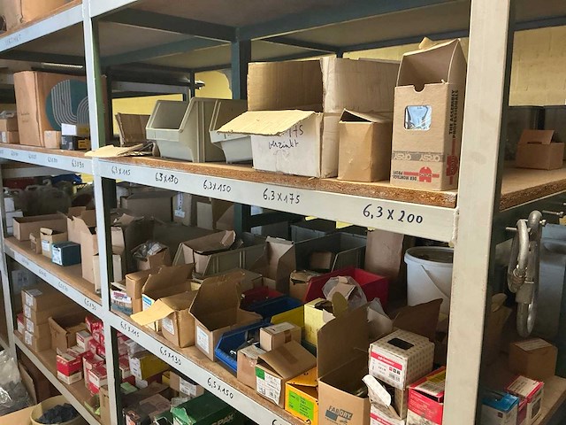 Partij aannemersmateriaal - afbeelding 15 van  30