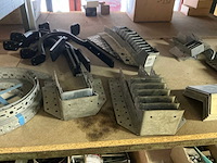 Partij aannemersmateriaal - afbeelding 22 van  30