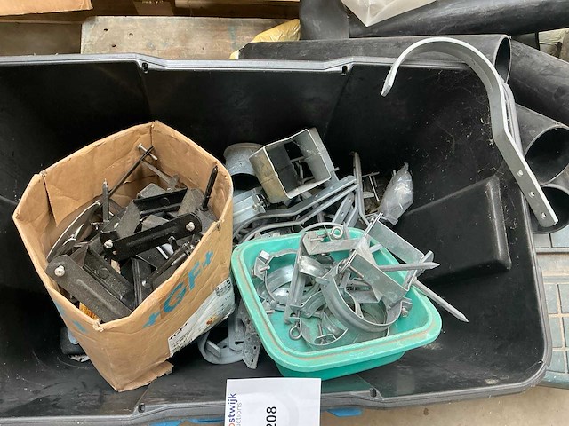 Partij aannemersmateriaal - afbeelding 2 van  8