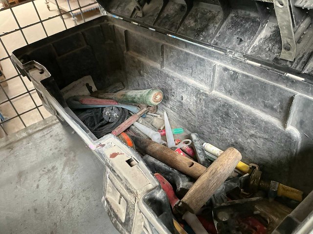 Partij aannemersmateriaal - afbeelding 3 van  5