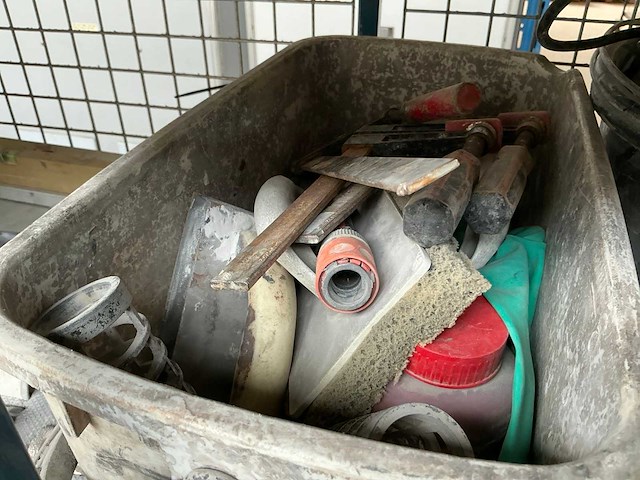 Partij aannemersmateriaal - afbeelding 5 van  5