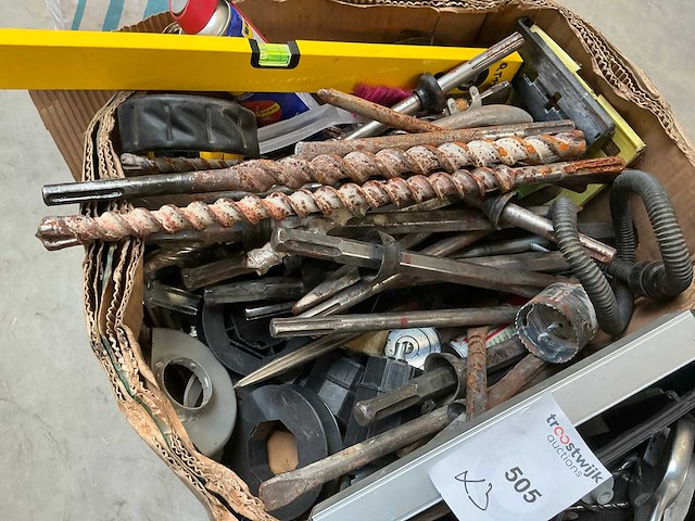 Partij aannemersmateriaal - afbeelding 3 van  5