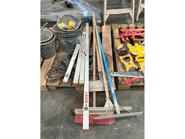 Partij aannemersmateriaal - afbeelding 11 van  13