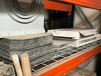 Partij aannemersmaterialen en gereedschap - afbeelding 2 van  21