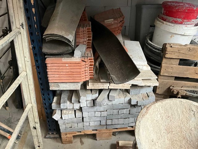 Partij aannemersmaterialen en gereedschap - afbeelding 3 van  21