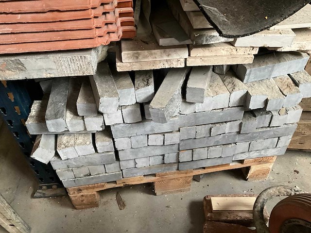 Partij aannemersmaterialen en gereedschap - afbeelding 5 van  21