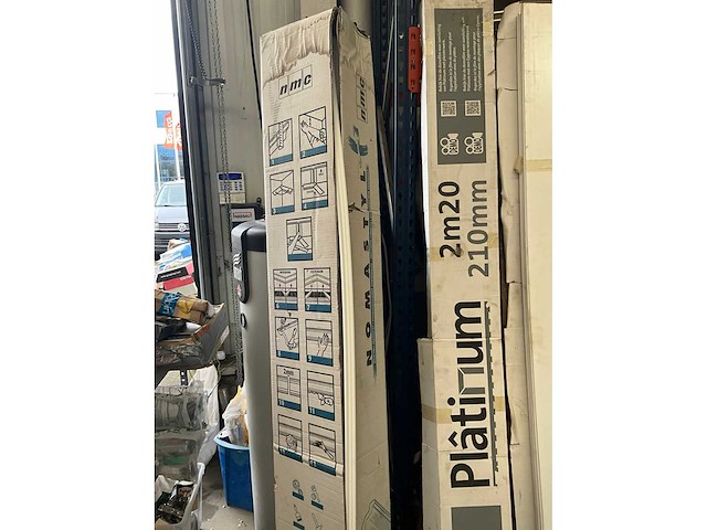 Partij aannemersmaterialen en gereedschap - afbeelding 14 van  21