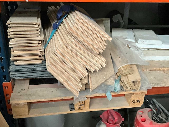 Partij aannemersmaterialen en gereedschap - afbeelding 20 van  21