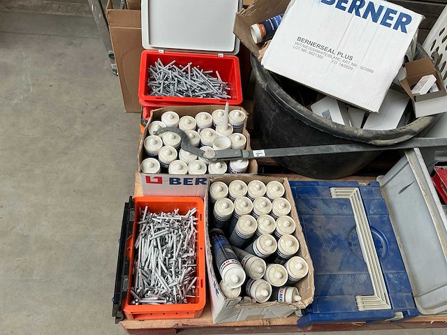 Partij aannemersmaterialen - afbeelding 13 van  14