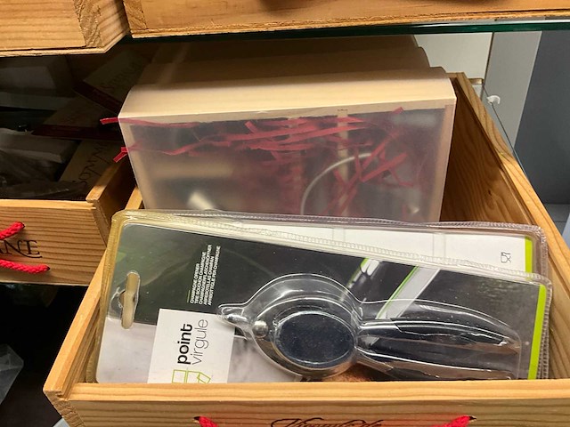 Partij accesoires - afbeelding 14 van  58