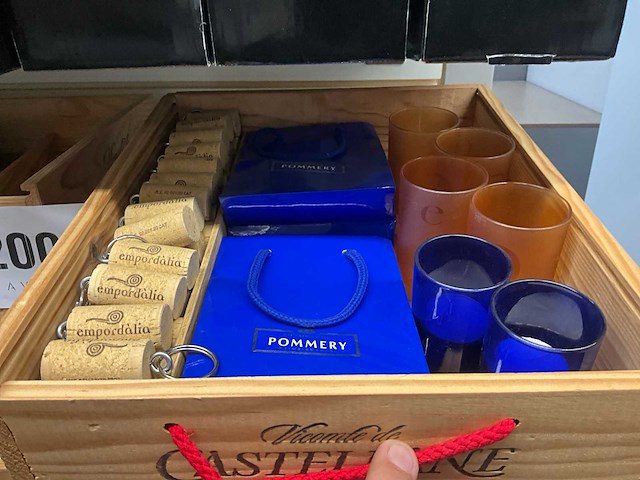 Partij accesoires - afbeelding 20 van  58