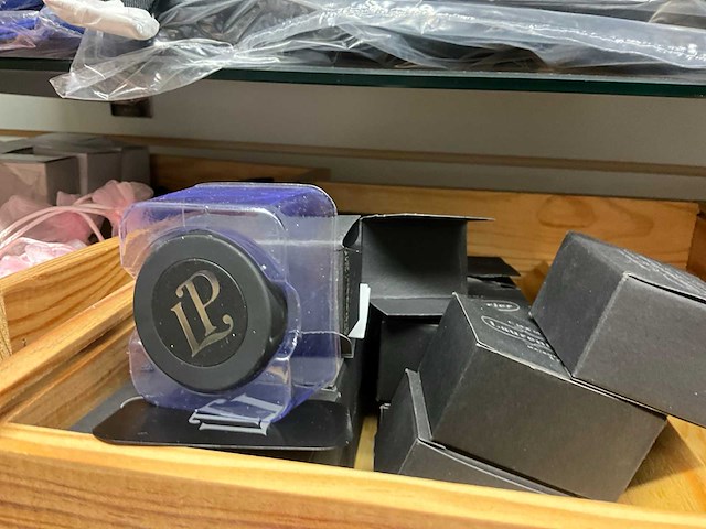 Partij accesoires - afbeelding 22 van  58