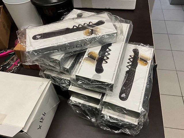 Partij accesoires - afbeelding 24 van  58