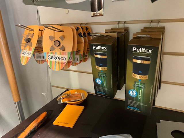 Partij accesoires - afbeelding 25 van  58