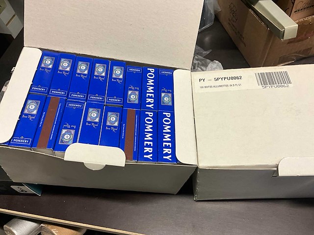 Partij accesoires - afbeelding 29 van  58