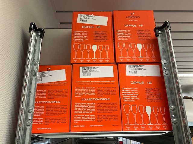 Partij accesoires - afbeelding 40 van  58